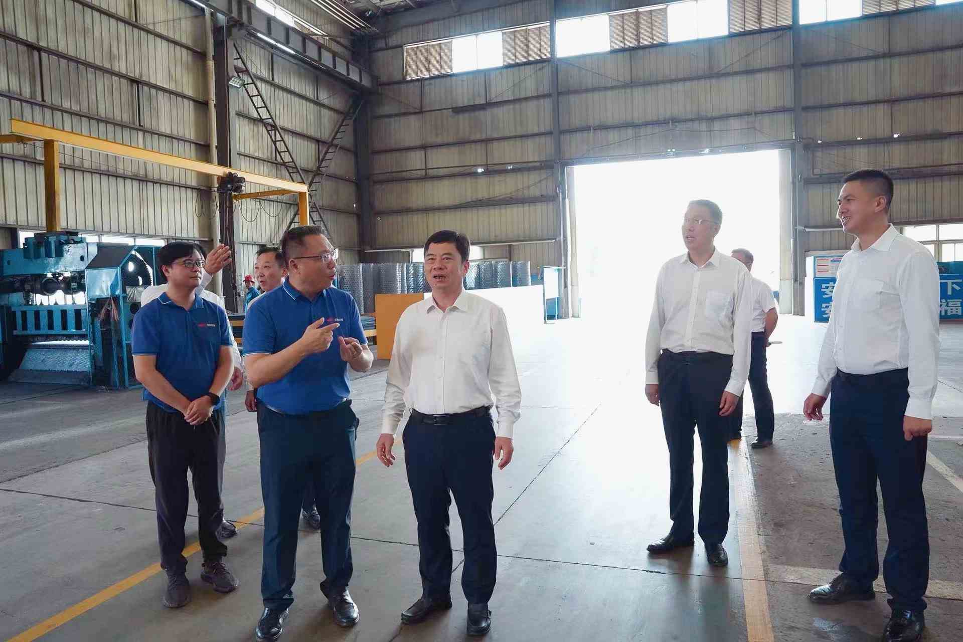 市委書記馬澤江調(diào)研東特特裝：錨定智造新賽道，鍛造專汽新優(yōu)勢(shì)