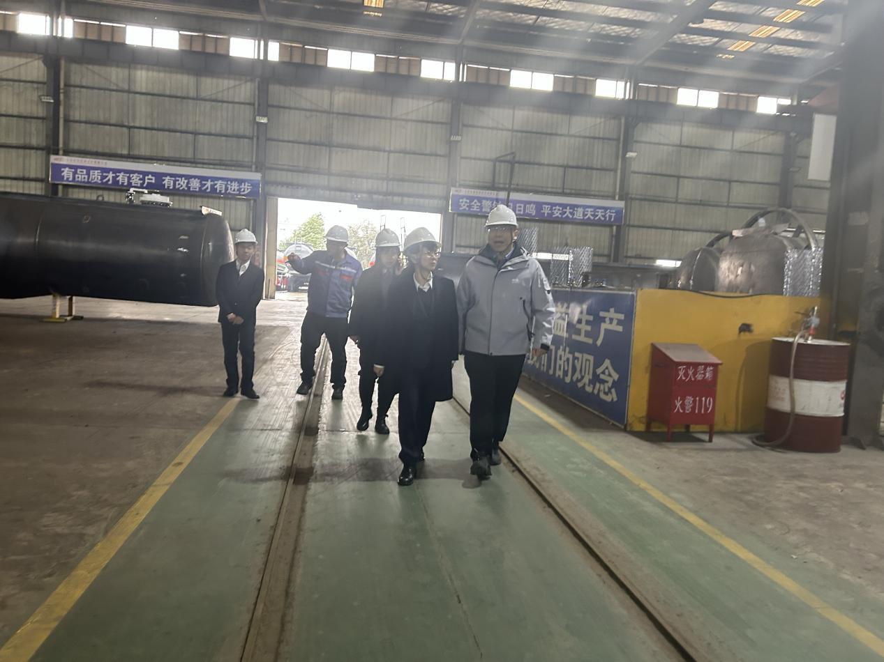 集團(tuán)黨委副書記關(guān)敏赴湖北東特特裝開展調(diào)研指導(dǎo) 